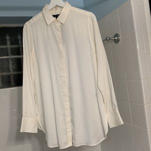 Banana Republic button down tunic shirt in Medium